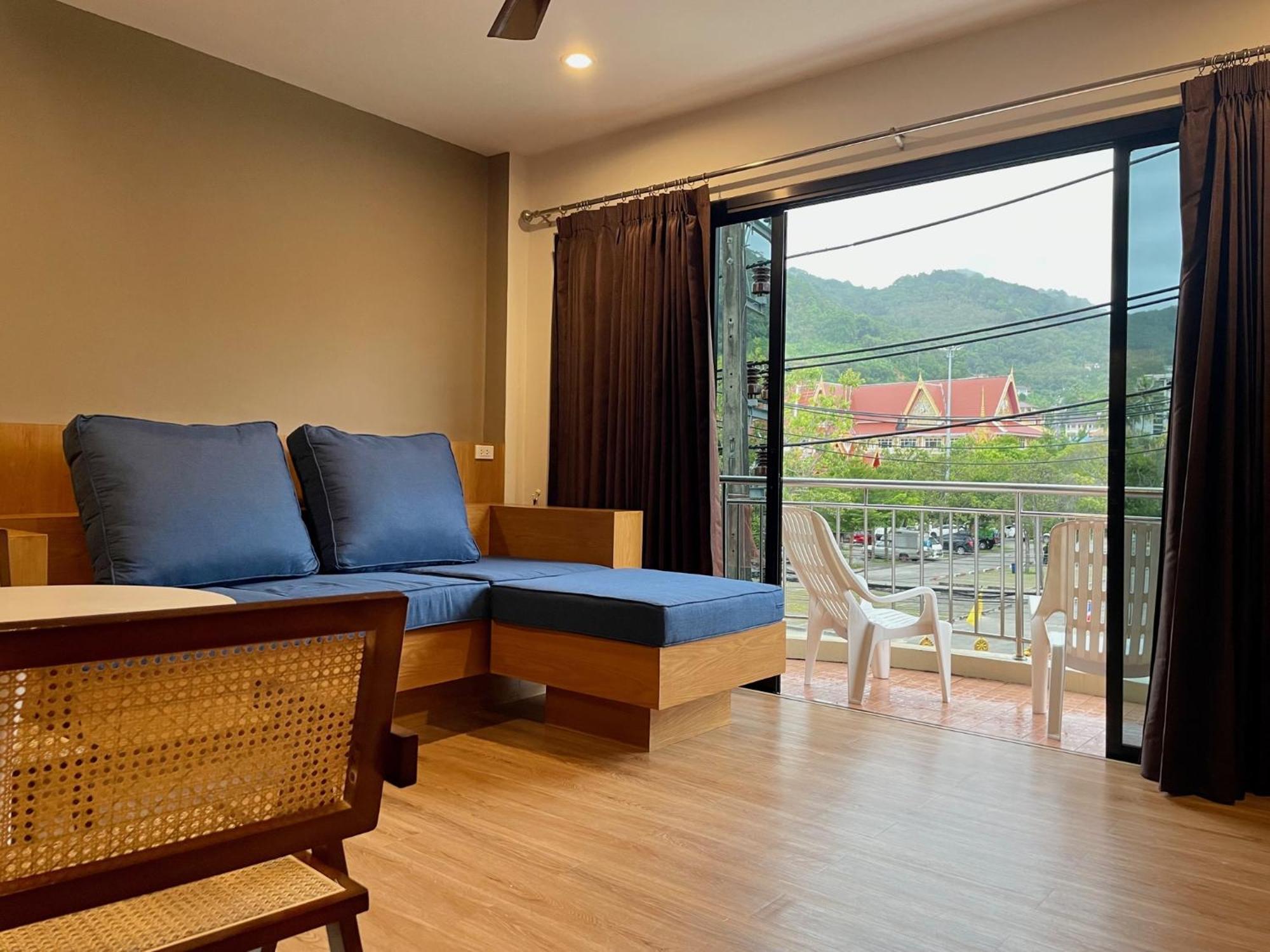 Room Actually Service Apartment Karon Esterno foto